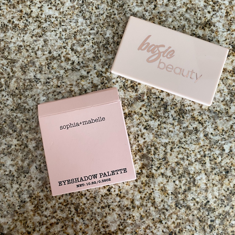 NWT Makeup Bundleđź’•đź’… - Picture 2 of 11
